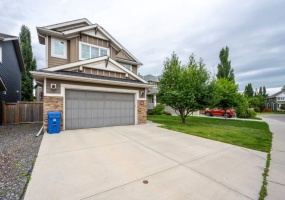 75 Auburn Sound Manor SE, Calgary, 4 Bedrooms Bedrooms, 0 ,2.5 BathroomsBathrooms,Houses,Rented,75 Auburn Sound Manor SE,0,1065