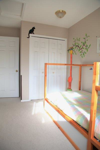 17 Kingsland Villas SW, Calgary, 3 Bedrooms Bedrooms, ,2.5 BathroomsBathrooms,Condos/Townhouses,Rented,Kingsland Villas,17 Kingsland Villas SW,1746