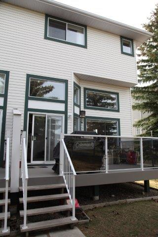 17 Kingsland Villas SW, Calgary, 3 Bedrooms Bedrooms, ,2.5 BathroomsBathrooms,Condos/Townhouses,Rented,Kingsland Villas,17 Kingsland Villas SW,1746