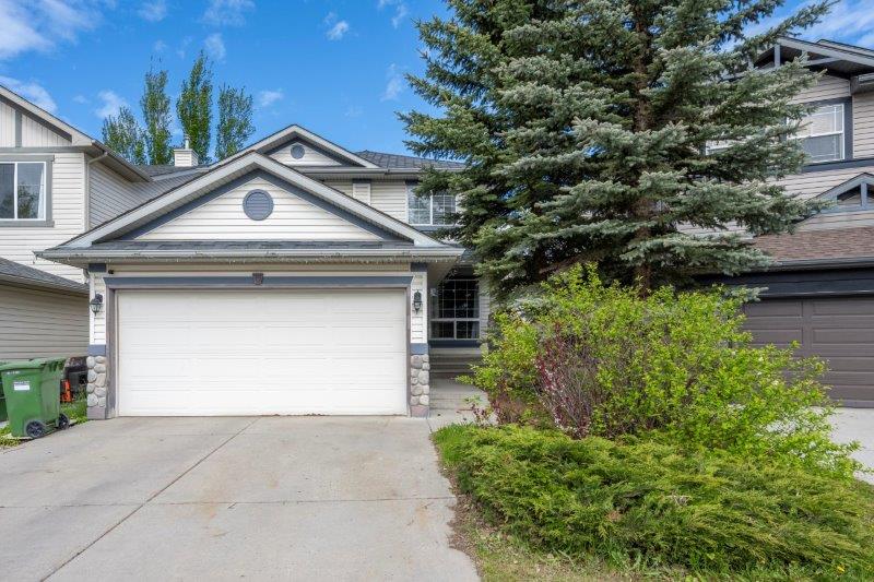 15 Panatella Lane NW, Calgary, 4.5 Bedrooms Bedrooms, ,3 BathroomsBathrooms,Houses,For Rent,15 Panatella Lane NW,1757