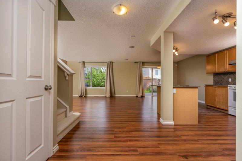 15 Panatella Lane NW, Calgary, 4.5 Bedrooms Bedrooms, ,3 BathroomsBathrooms,Houses,For Rent,15 Panatella Lane NW,1757