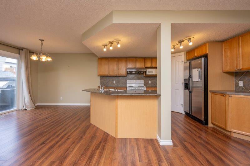 15 Panatella Lane NW, Calgary, 4.5 Bedrooms Bedrooms, ,3 BathroomsBathrooms,Houses,For Rent,15 Panatella Lane NW,1757