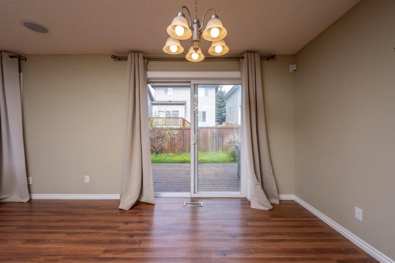 15 Panatella Lane NW, Calgary, 4.5 Bedrooms Bedrooms, ,3 BathroomsBathrooms,Houses,For Rent,15 Panatella Lane NW,1757