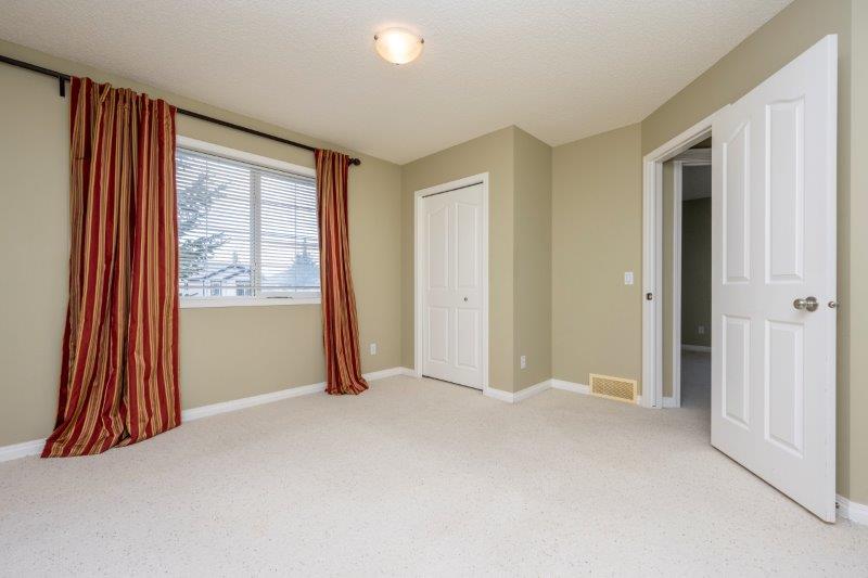 15 Panatella Lane NW, Calgary, 4.5 Bedrooms Bedrooms, ,3 BathroomsBathrooms,Houses,For Rent,15 Panatella Lane NW,1757
