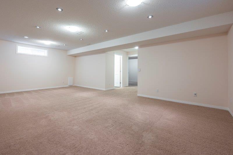 15 Panatella Lane NW, Calgary, 4.5 Bedrooms Bedrooms, ,3 BathroomsBathrooms,Houses,For Rent,15 Panatella Lane NW,1757