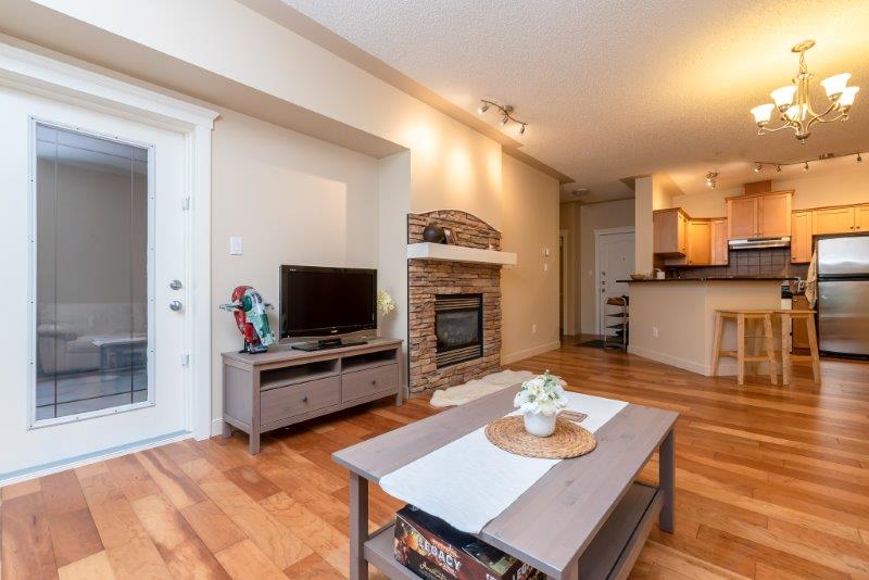 117, 20 Discovery Ridge Cl SW, Calgary, 2 Bedrooms Bedrooms, 0 ,1 BathroomBathrooms,Condos/Townhouses,For Rent,The Wedgewoods,117, 20 Discovery Ridge Cl SW,0,1798