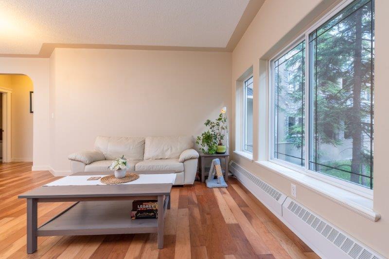 117, 20 Discovery Ridge Cl SW, Calgary, 2 Bedrooms Bedrooms, 0 ,1 BathroomBathrooms,Condos/Townhouses,For Rent,The Wedgewoods,117, 20 Discovery Ridge Cl SW,0,1798