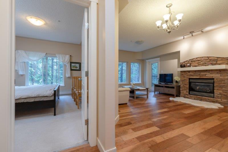 117, 20 Discovery Ridge Cl SW, Calgary, 2 Bedrooms Bedrooms, 0 ,1 BathroomBathrooms,Condos/Townhouses,For Rent,The Wedgewoods,117, 20 Discovery Ridge Cl SW,0,1798
