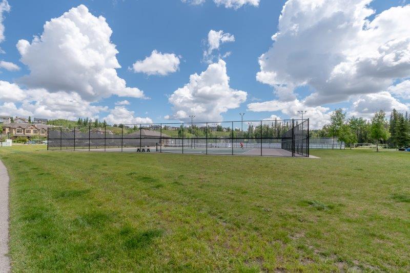 117, 20 Discovery Ridge Cl SW, Calgary, 2 Bedrooms Bedrooms, 0 ,1 BathroomBathrooms,Condos/Townhouses,For Rent,The Wedgewoods,117, 20 Discovery Ridge Cl SW,0,1798