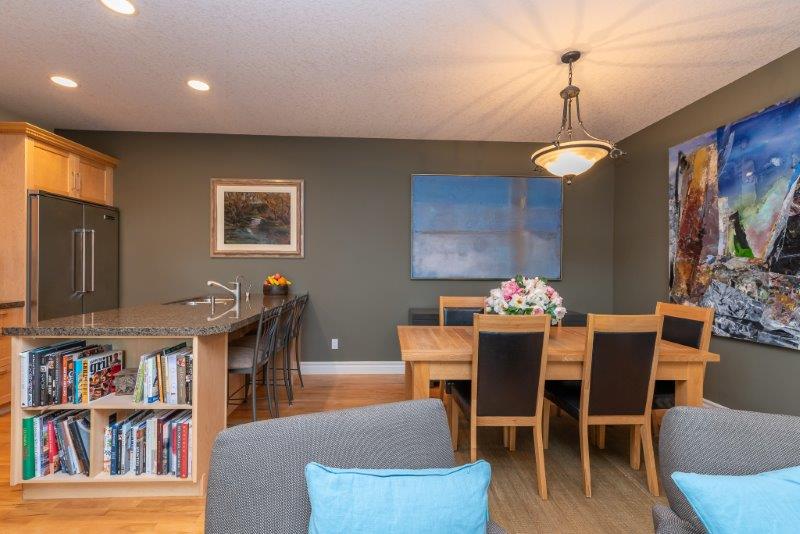 #1, 505 5 St NE, Calgary, 2 Bedrooms Bedrooms, 0 ,2.5 BathroomsBathrooms,Condos/Townhouses,For Rent,#1, 505 5 St NE,0,1862