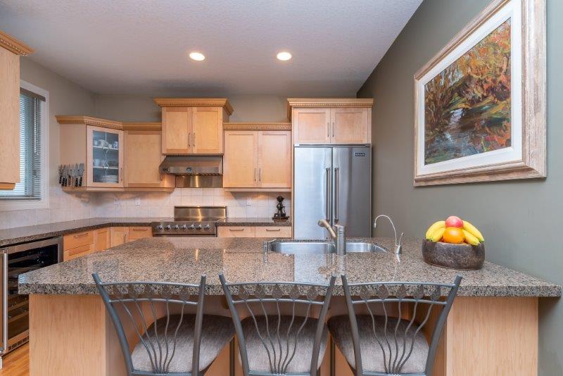 #1, 505 5 St NE, Calgary, 2 Bedrooms Bedrooms, 0 ,2.5 BathroomsBathrooms,Condos/Townhouses,For Rent,#1, 505 5 St NE,0,1862