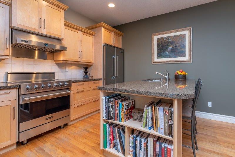 #1, 505 5 St NE, Calgary, 2 Bedrooms Bedrooms, 0 ,2.5 BathroomsBathrooms,Condos/Townhouses,For Rent,#1, 505 5 St NE,0,1862