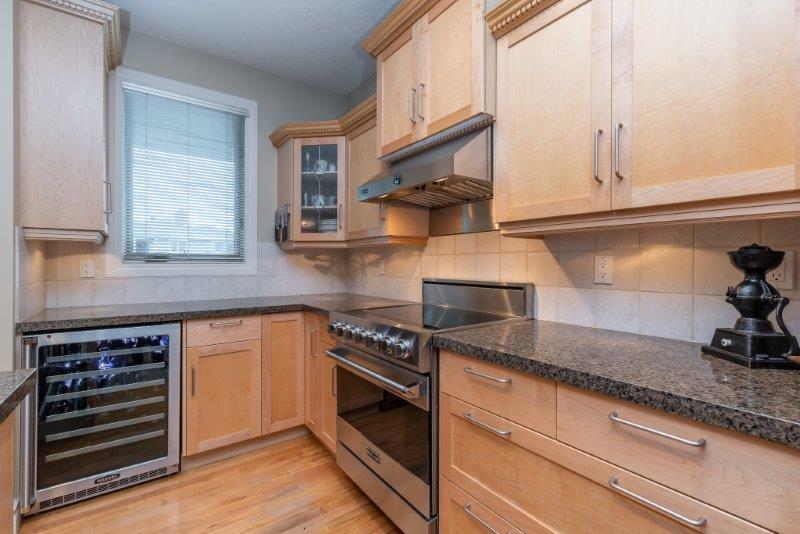 #1, 505 5 St NE, Calgary, 2 Bedrooms Bedrooms, 0 ,2.5 BathroomsBathrooms,Condos/Townhouses,For Rent,#1, 505 5 St NE,0,1862