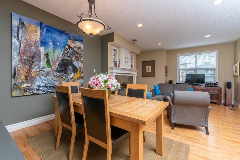 #1, 505 5 St NE, Calgary, 2 Bedrooms Bedrooms, 0 ,2.5 BathroomsBathrooms,Condos/Townhouses,For Rent,#1, 505 5 St NE,0,1862