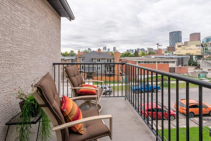#1, 505 5 St NE, Calgary, 2 Bedrooms Bedrooms, 0 ,2.5 BathroomsBathrooms,Condos/Townhouses,For Rent,#1, 505 5 St NE,0,1862
